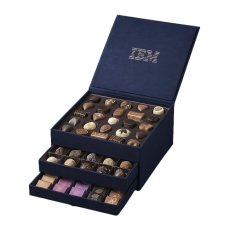 Logolu VIP Kutuda 75 adet spesiyal Çikolata